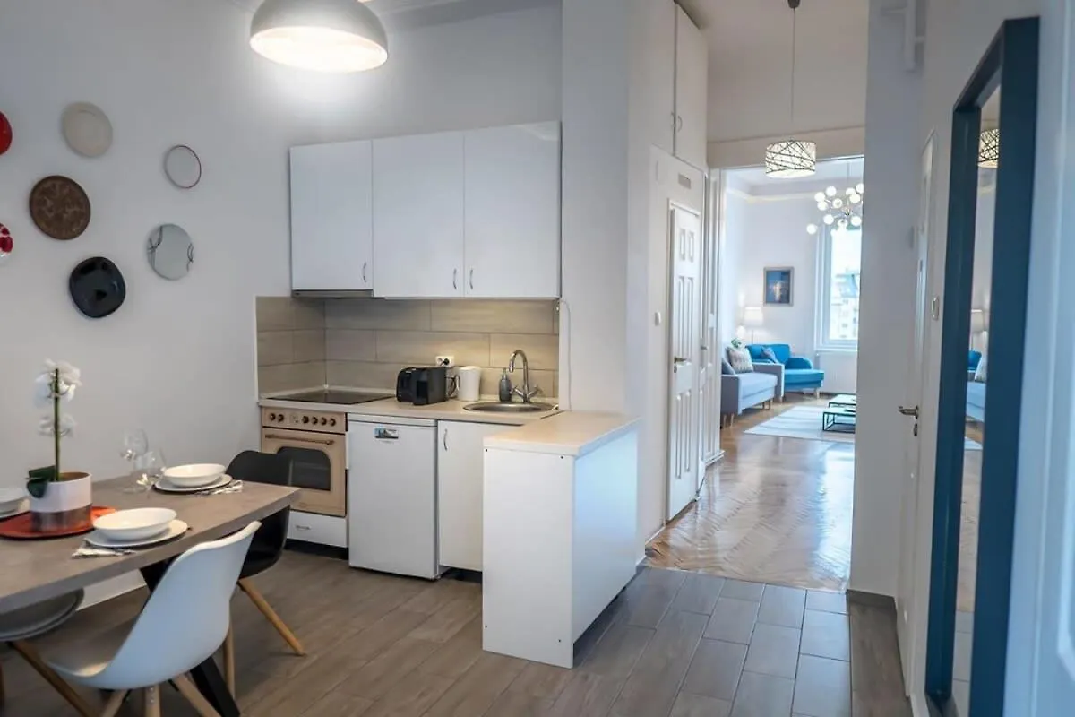 Chic Central Flat With River View Βουδαπέστη