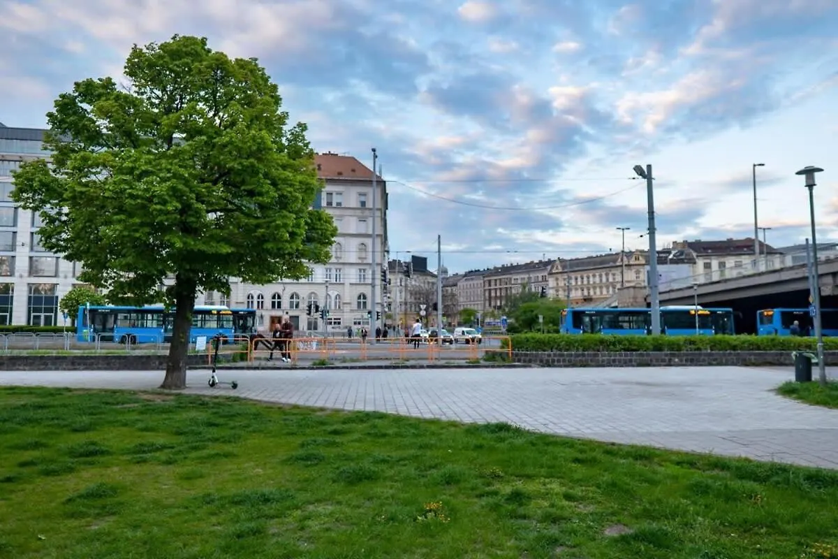 Chic Central Flat With River View Βουδαπέστη